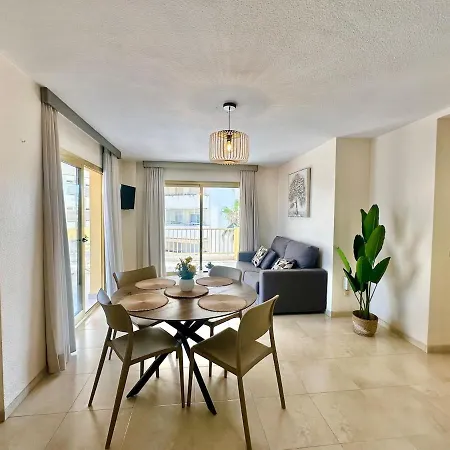 Gem - Sea Views - Walk To Everything Appartement *