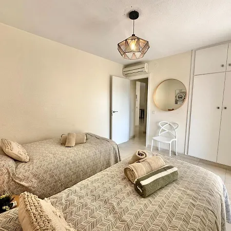 Gem - Sea Views - Walk To Everything Appartement Fuengirola