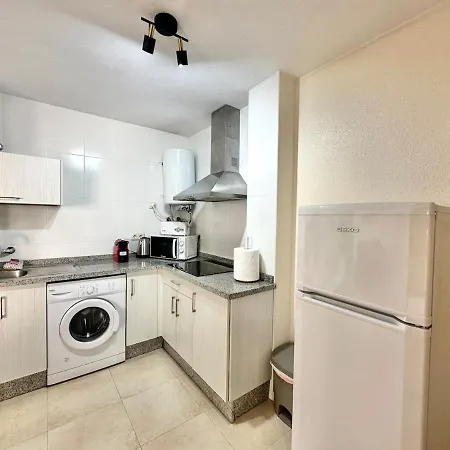 Appartement Gem - Sea Views - Walk To Everything